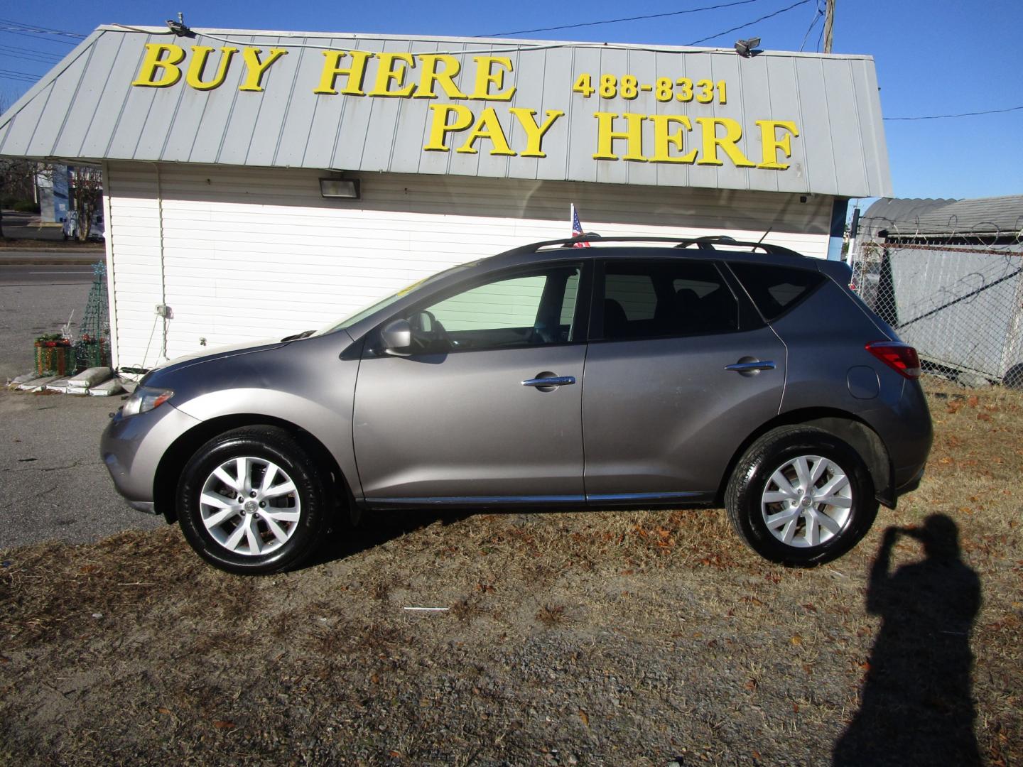 2012 Gray Nissan Murano (JN8AZ1MW9CW) , located at 2553 Airline Blvd, Portsmouth, VA, 23701, (757) 488-8331, 36.813889, -76.357597 - Down Payment: $799 Weekly Payment: $100 APR: 23.9% Repayment Terms: 42 Months ***CALL ELIZABETH SMITH - DIRECTOR OF MARKETING @ 757-488-8331 TO SCHEDULE YOUR APPOINTMENT TODAY AND GET PRE-APPROVED RIGHT OVER THE PHONE*** - Photo#0